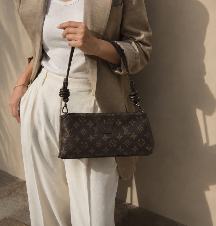 کیف دستی زنانه کشیده Louis Vuitton | انتخابی خاص برای استایل روزانه