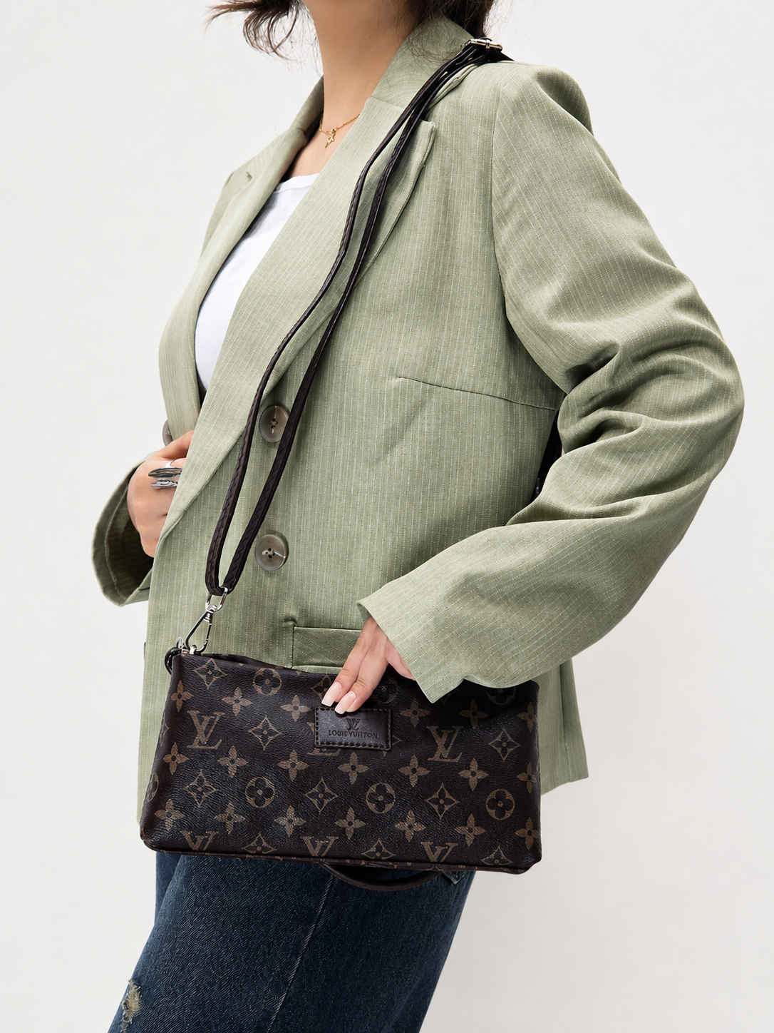 کیف دستی زنانه کشیده Louis Vuitton | انتخابی خاص برای استایل روزانه